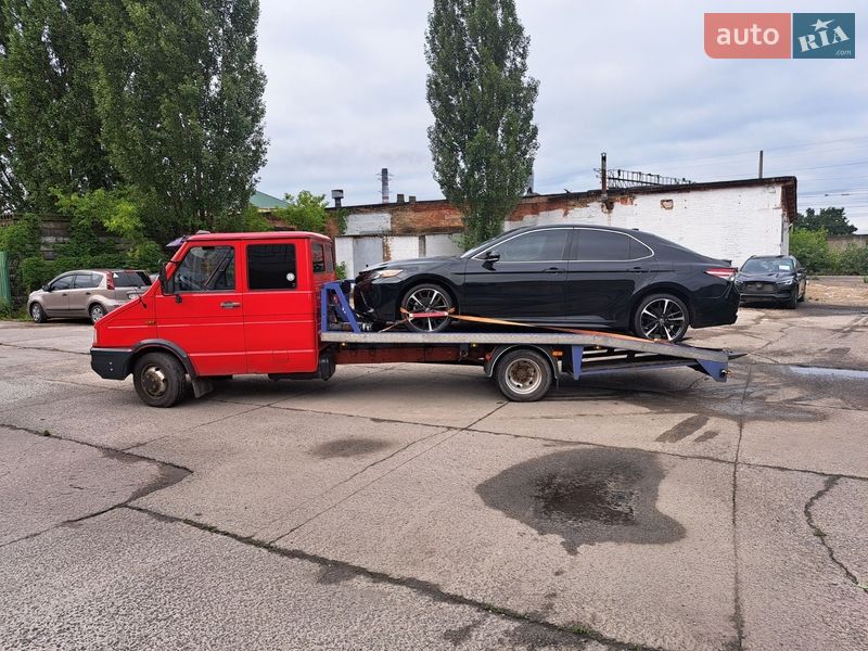 Эвакуатор Iveco Daily 1997 в Киеве фото Эвакуатор Iveco Daily 1997 в Киеве