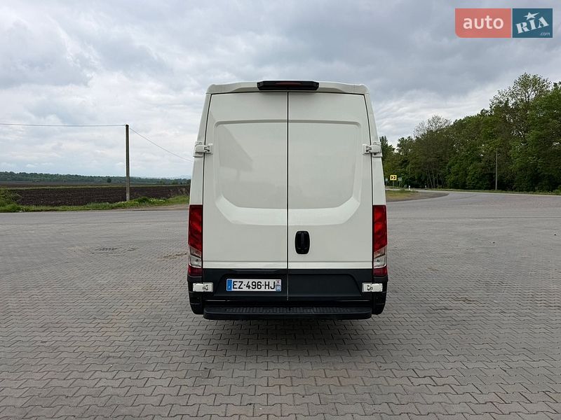 Грузовой фургон Iveco Daily 2018 в Черновцах