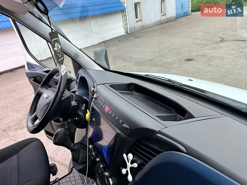Эвакуатор Iveco Daily 2018 в Радивилове
