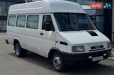 Микроавтобус Iveco Daily 2000 в Киеве