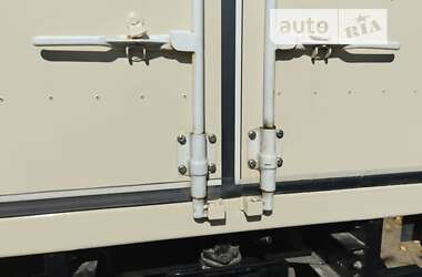 Вантажний фургон Iveco EuroCargo 1997 в 