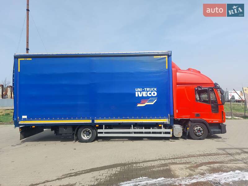 Грузовой фургон Iveco EuroCargo 2010 в Иршаве