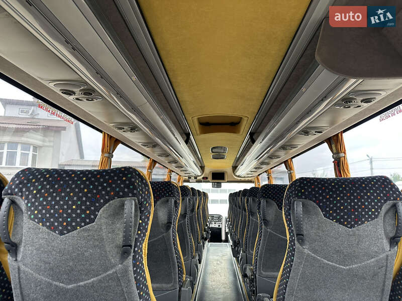 Туристичний / Міжміський автобус Iveco EuroCargo 2009 в Чернівцях