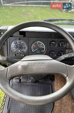 Тягач Iveco EuroTech 2001 в 