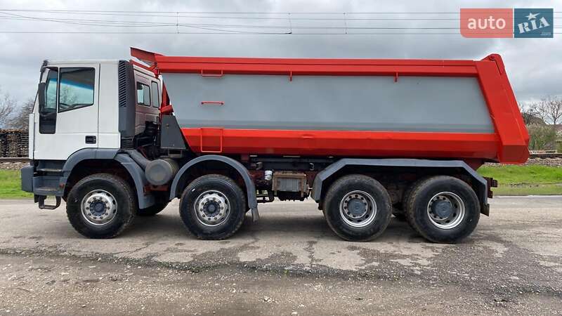 Самосвал Iveco EuroTrakker 2004 в Одессе