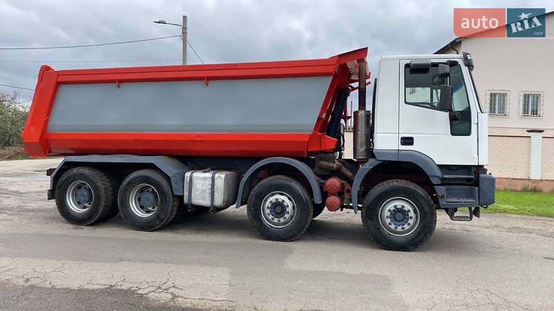 Самосвал Iveco EuroTrakker 2004 в Одессе