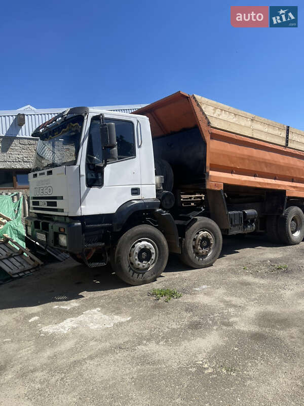 Самосвал Iveco EuroTrakker 2000 в 