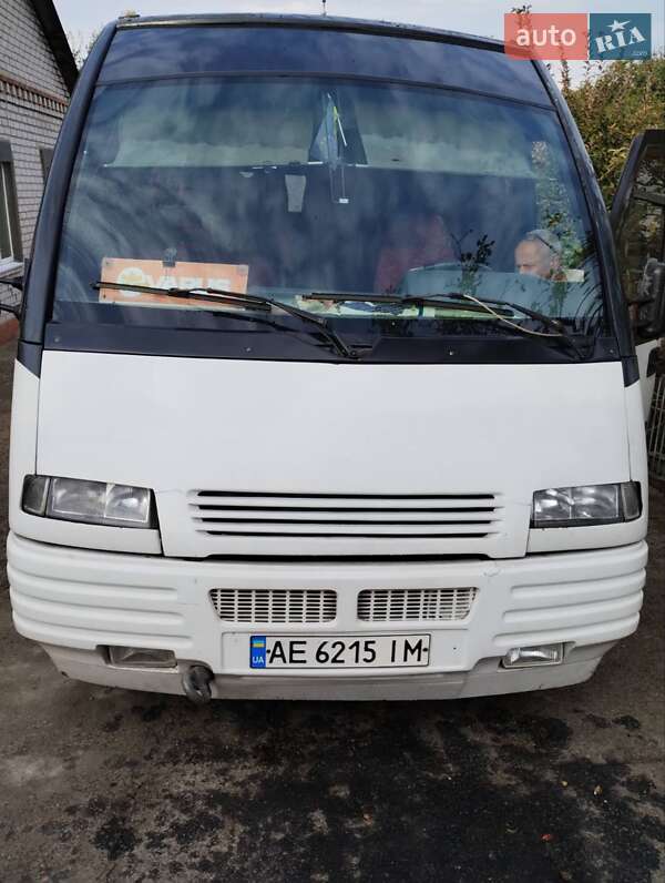 Туристический / Междугородний автобус Iveco Mago 1995 в Днепре
