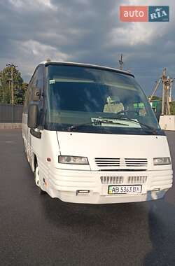 Туристичний / Міжміський автобус Iveco Mago 2000 в 