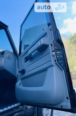 Позашляховик / Кросовер Iveco Massif 2009 в 