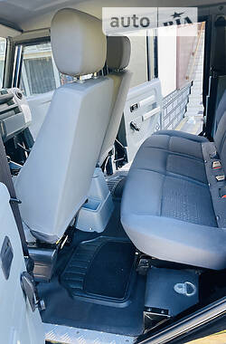 Позашляховик / Кросовер Iveco Massif 2009 в 