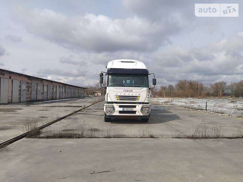 Зерновоз Iveco Stralis 2007 в Василькове