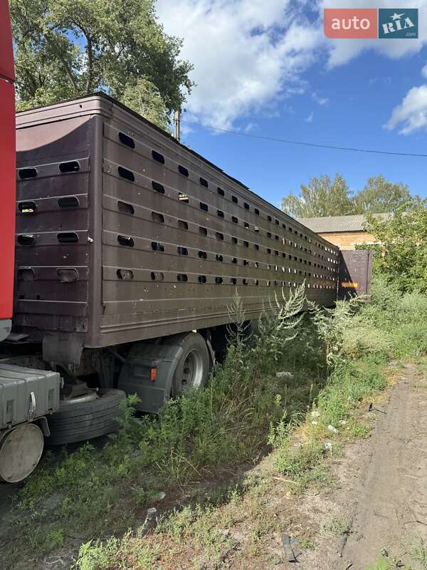 Для перевозки животных Iveco Stralis 2006 в Нежине