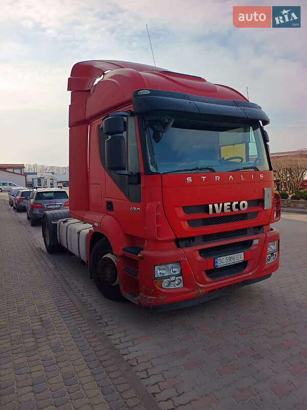 Тягач Iveco Stralis 2011 в Городке