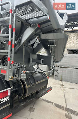 Бетономешалка (Миксер) Iveco Trakker 2007 в 
