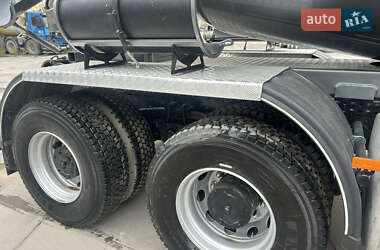 Бетономешалка (Миксер) Iveco Trakker 2007 в 