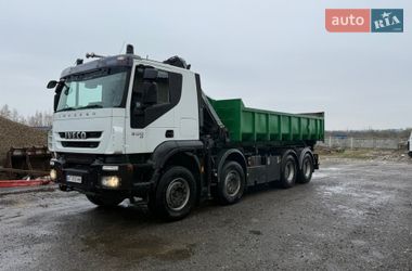 Кран-манипулятор Iveco Trakker 2011 в Долине