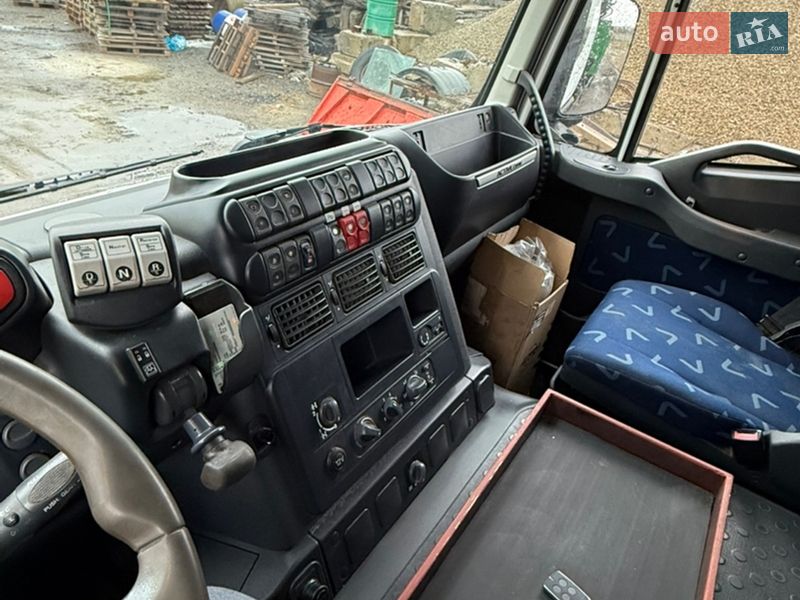 Кран-манипулятор Iveco Trakker 2011 в Долине фото 11 Кран-манипулятор Iveco Trakker 2011 в Долине