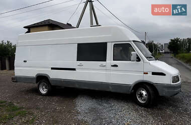 Вантажопасажирський фургон Iveco TurboDaily 1999 в Стрию