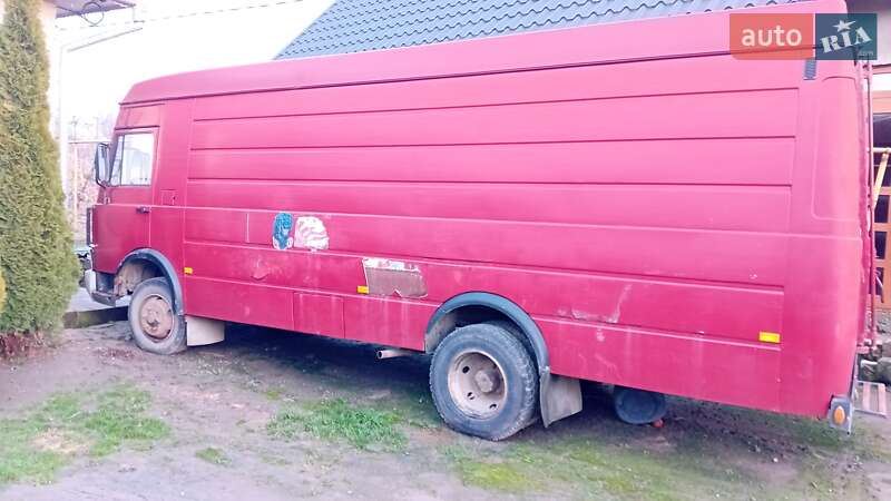 Грузовой фургон Iveco TurboZeta 1992 в Шировцах