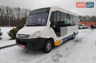 Городской автобус Iveco Wing 2010 в Луцке