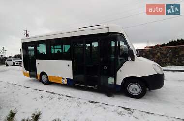 Городской автобус Iveco Wing 2010 в Луцке