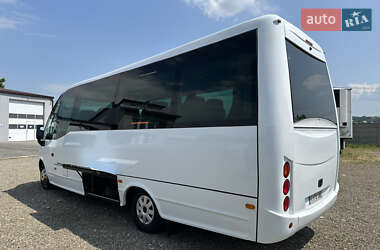 Микроавтобус Iveco Wing 2009 в 