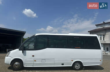 Микроавтобус Iveco Wing 2009 в 
