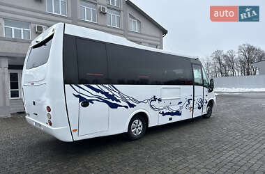 Мікроавтобус Iveco Wing 2008 в Чернівцях