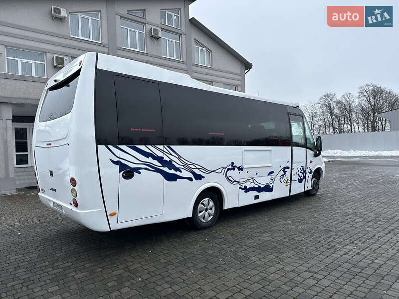 Мікроавтобус Iveco Wing 2008 в Чернівцях