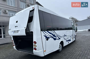 Мікроавтобус Iveco Wing 2008 в Чернівцях