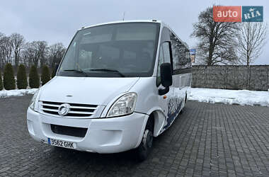 Мікроавтобус Iveco Wing 2008 в Чернівцях