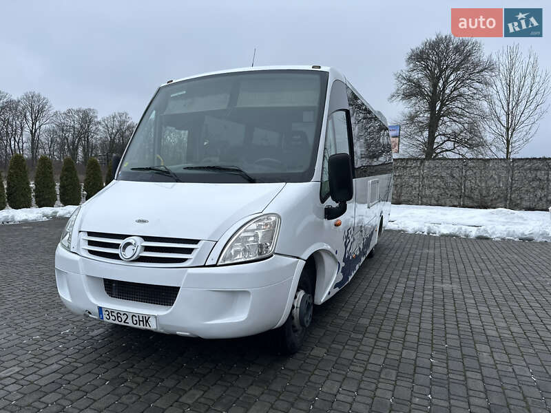 Мікроавтобус Iveco Wing 2008 в Чернівцях