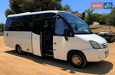 Туристический / Междугородний автобус Iveco Wing 2009 в Дрогобыче