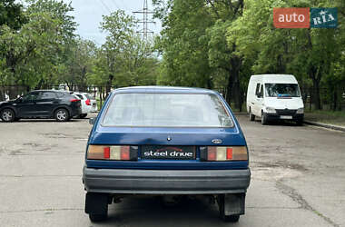 Хэтчбек ИЖ 2126 Ода 2002 в 