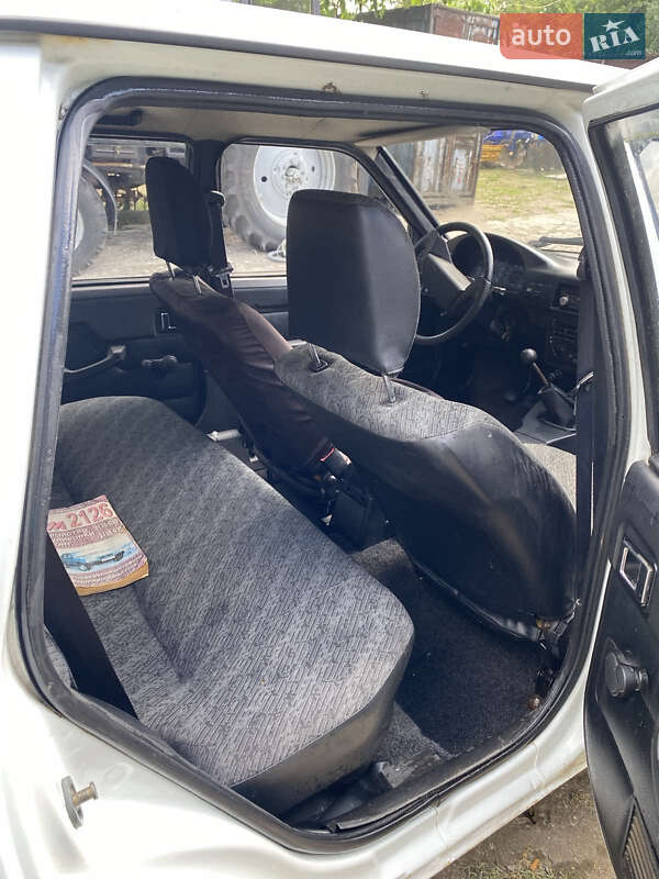 Хетчбек ИЖ 2126 Ода 2002 в Кропивницькому