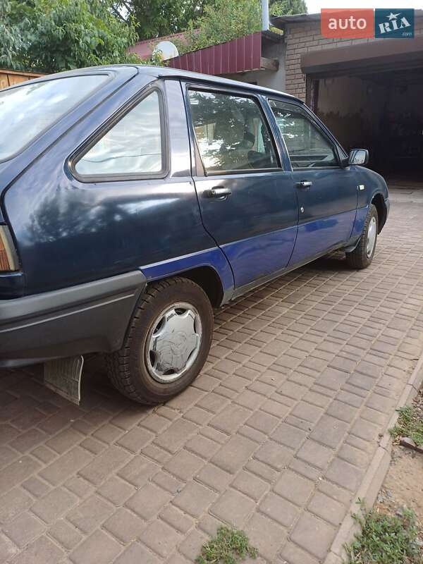 Хэтчбек ИЖ 2126 Орбита 2004 в Николаеве