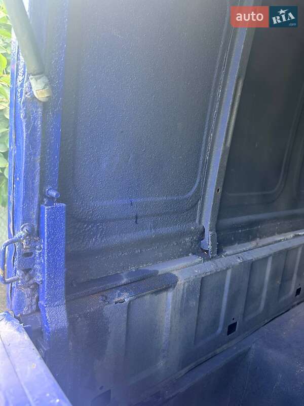 Седан ИЖ 2717 Ода 2001 в Кропивницькому