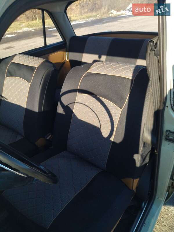 Седан ИЖ 412 ИЭ 1975 в Рівному