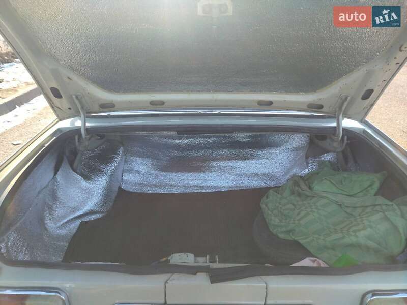 Седан ИЖ 412 ИЭ 1975 в Рівному