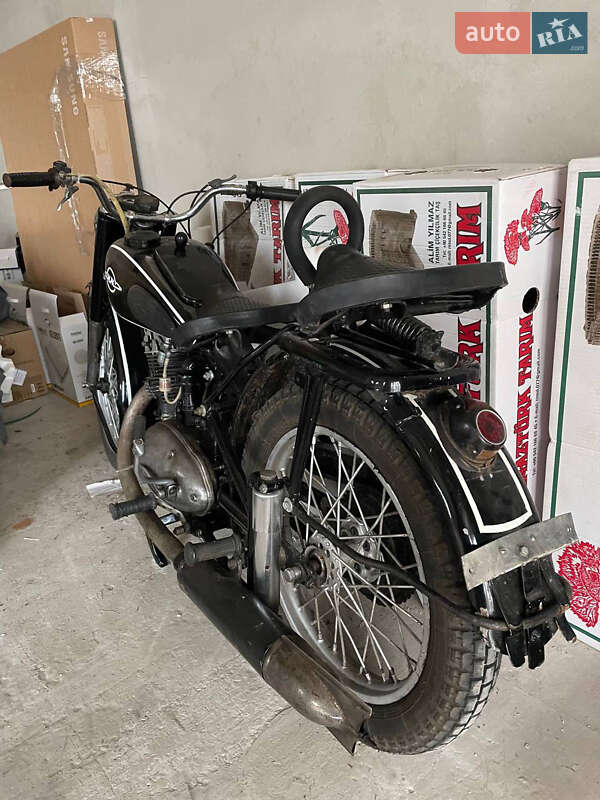 Боббер ІЖ 49 1957 в Рівному