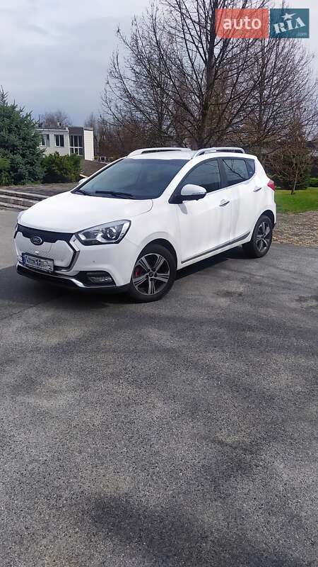 Хэтчбек JAC iEV7S 2019 в 