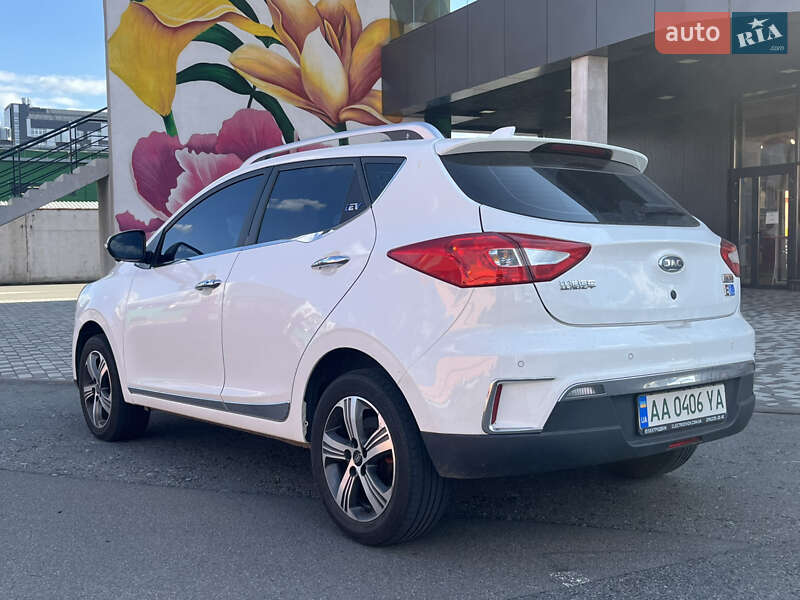 Внедорожник / Кроссовер JAC iEV7S 2019 в Киеве