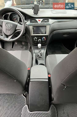 Седан JAC J5 2014 в Чернигове