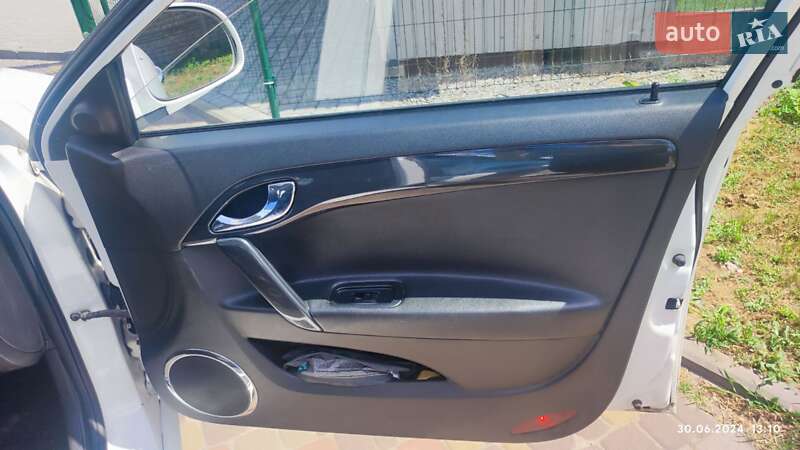 Седан JAC J5 2013 в Белой Церкви