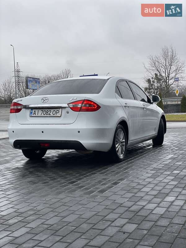 Седан JAC J5 2014 в Макарове