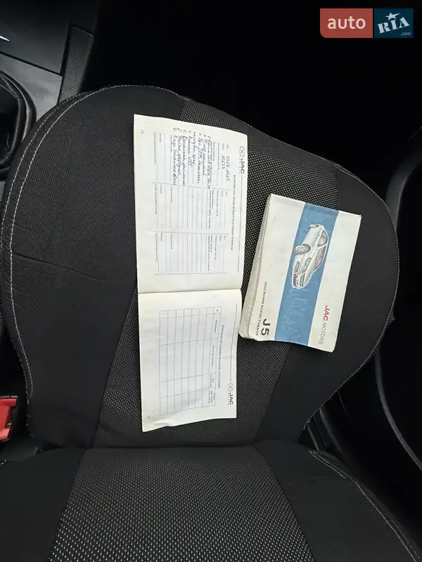Седан JAC J5 2014 в Львові документ