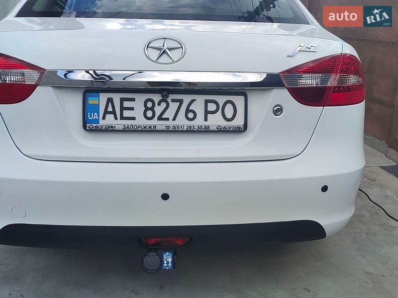 Седан JAC J5 2014 в Кам'янському