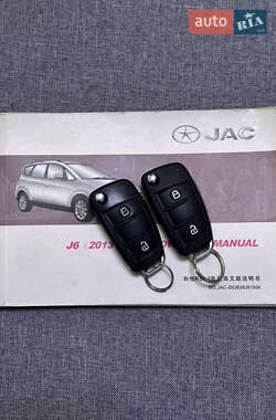 Минивэн JAC J6 2016 в 