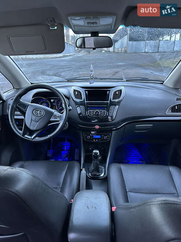 Мінівен JAC J6 2016 в Маневичах